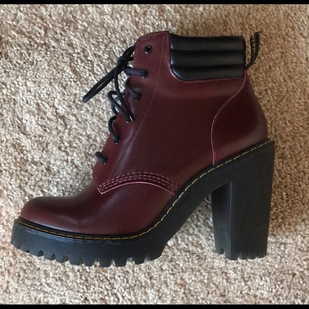 Dr Martens Persephone heeled booties size 6